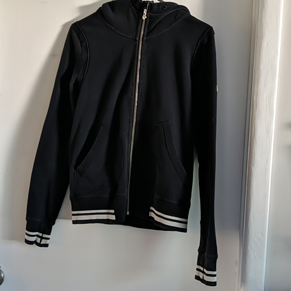 Lululemon sweater